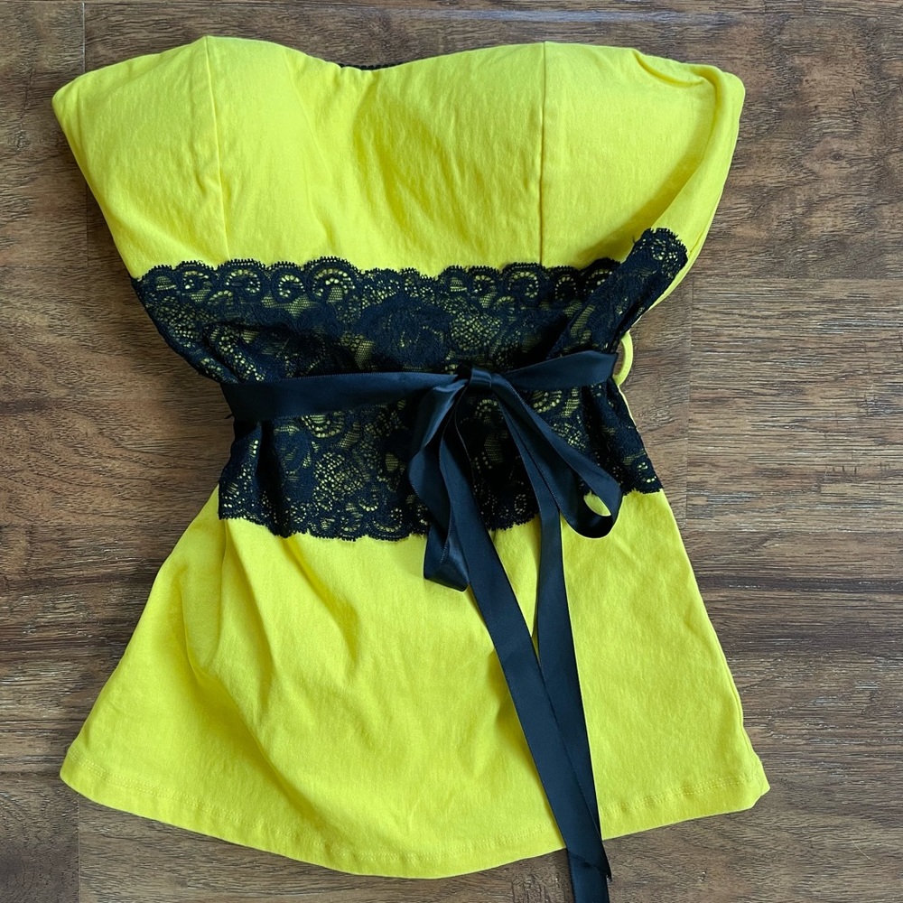 Body Central strapless top size small